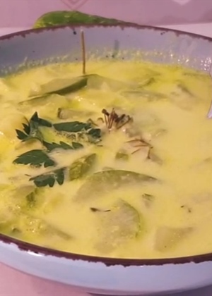Ljetni hit na žlicu: Donosimo vam recept pomalo zaboravljenog, ali ukusnog variva od krastavaca