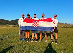 Nikola Frančić europski prvak u aeromodelarstvu, zlato su osvojili i ekipno