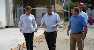 Župan Golubić obišao OŠ Molve u kojoj se provodi energetska učinkovitost sportske dvorane, projekt vrijedan 1,5 milijuna eura