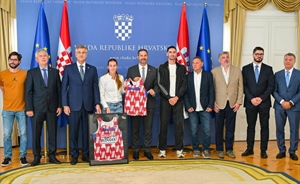 Plenković primio Saru Kolak i Marina Bloudeka nakon velikog uspjeha na Europskom prvenstvu