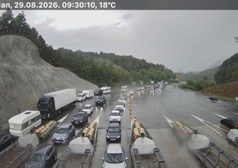 Krenuli ste na put? Kolone na A2, nesreća kod Varaždina i zastoji na A3