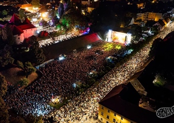 Dubioza Kolektiv pretvorila Varaždin u jedan veliki tulum, a večeras, za kraj, Silente!