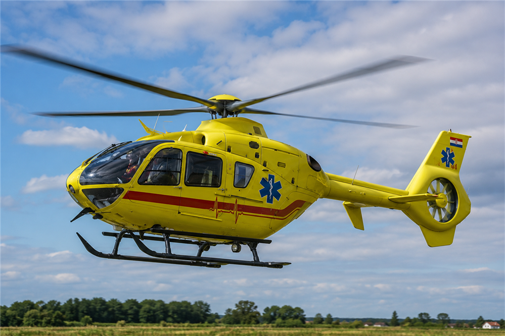 Teška nesreća na moto utrci: Vozač udario u stup, stigao i helikopter