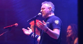 Pravoslavni svećenik dobio prijetnje smrću jer se fotografirao s Thompsonom