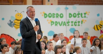 U Varaždinskoj županiji u školske klupe sjelo 1.453, odnosno 31 više nego prošle godine - župan Stričak obišao OŠ Sračinec