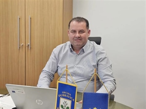 Općina Dubravica pomaže mladim obiteljima: Dodjeljuje bespovratna sredstva za stambeno zbrinjavanje