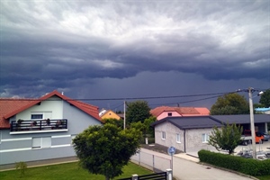 Još malo sunca, a nakon toga stiže velika promjena, grmljavina, pljuskovi i nevrijeme
