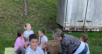 „Običaji u našem kraju“ okupili djecu i roditelje u Donjem Jesenju