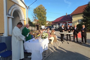 Mjesto susreta, molitve i vjere: U naselju Pila blagoslovljena obnovljena kapelica stara 100 godina