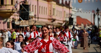 Mladi folkloraši KUD-a Toplice zablistali u Vinkovcima, gradonačelnica Ratković ih primila nakon velikog nastupa