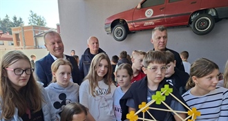 Više od tisuću učenika kroz simulator potresa uči kako reagirati u kriznim situacijama - obišao ih župan Stričak