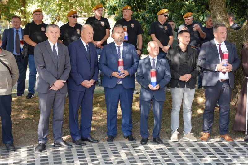 Svečanim programom obilježeni 35. obljetnica preuzimanja Vojarne i Dan koprivničkih branitelja