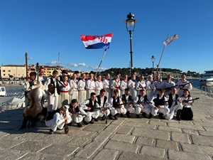 KUD Sveti Križ Začretje na međunarodnom festivalu u Rovinju: Predstavili županiju pjesmom, plesom i ljubavlju prema folkloru