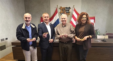 Vrijedan dar američkog antropologa Freda H. Smitha: Županu Stričaku darovao 16 replika kostiju neandertalaca za Interpretacijski centar Špilja Vindija