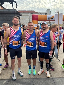 Trkači TK Maraton Krapina nastupili na Zagrebačkom maratonu, trojica i u sastavu reprezentacije na Svjetskom veteranskom prvenstvu