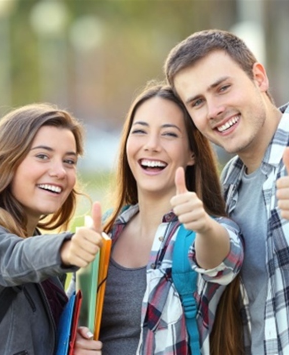 Varaždinska županija raspisala natječaje za stipendije i sufinanciranje prijevoza učenika i studenata