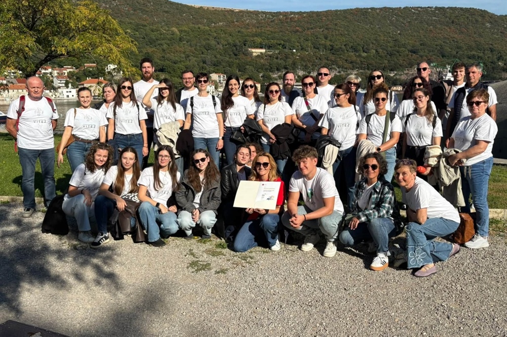 Zlatna plaketa za Mješoviti pjevački zbor "Vitez" KUD-a Konjščina na 59. Susretu hrvatskih pjevačkih zborova