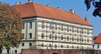 Međimurska županija brine o očuvanju kulturno-povijesne baštine: Započela sanacija dijela pročelja palače Zrinskih