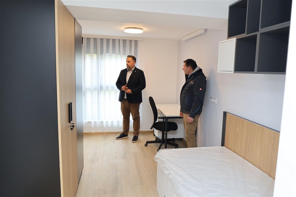 Župan Golubić obišao uređeni i opremljeni Učenički dom u Koprivnici, projektom vrijednim gotovo šest milijuna eura podići će se obrazovni standard