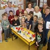 Udruga žena „Naši cajti” povezala generacije kreativnom radionicom u topličkoj osnovnoj školi