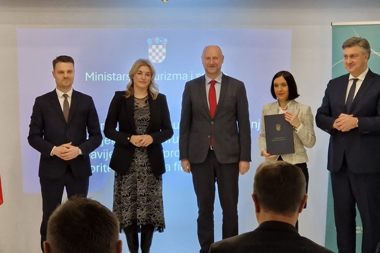Župan Kolar na sastanku s premijerom Plenkovićem o Razvojnom sporazumu Sjever. Prioritet je Centar za zdravlje srca i mozga u Krapinskim Toplicama
