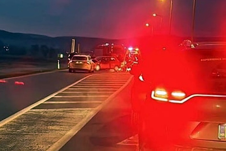 Vozači, oprez! Zbog teže nesreće kod uključivanja na brzu cestu u Zlatar Bistrici otežano prometovanje