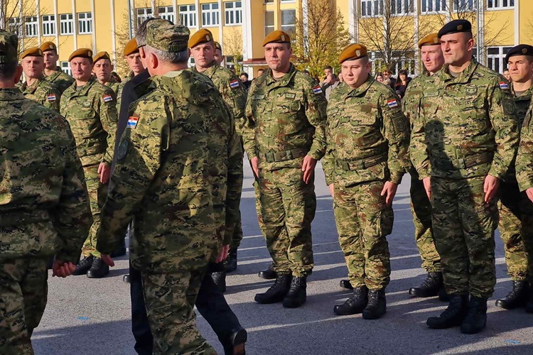 Građani javili da im stižu pozivi za vojnu vježbu – doznajte o čemu se radi