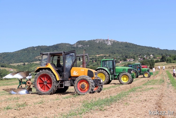 Zbog prosvjeda varaždinskih i međimurskih OPG-ovaca, u ponedjeljak mogući problemi u prometu