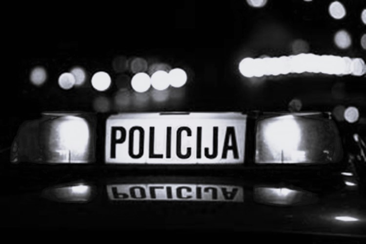 Izgorio auto u Petlovcu, vatrogasci u njemu pronašli izgoreno tijelo