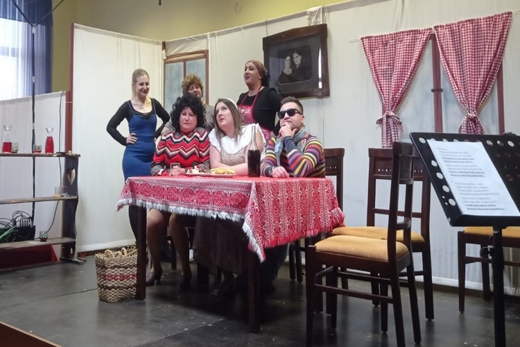 Predstavom “Naših 50 let“, AKUD “Žensko kazalište“ Gornje Jesenje započelo obilježavanje 50 godina postojanja