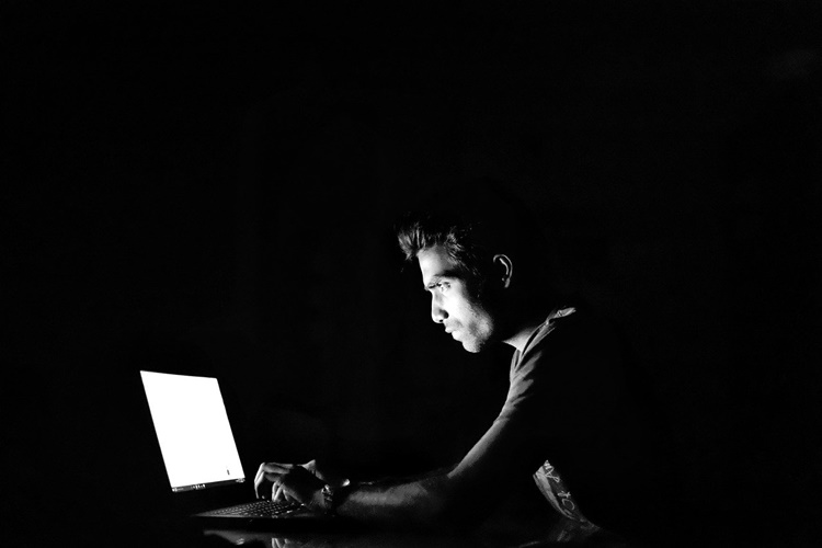 Unatoč stalnim upozorenjima raste broj internetskih prevara, Hrvati na ovaj način lani ostali bez najmanje 8 milijuna eura