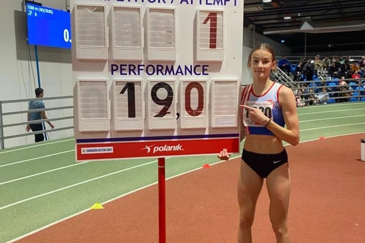 Atletičarka Jana Koščak zbog ozljede morala odustati od nastupa u petoboju na Svjetskom dvoranskom prvenstvu u Glasgowu