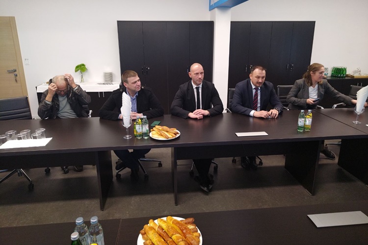 Habijan i Jenkač obišli novu tvornicu Knauf Insulationa: Bit će to prva tvornica s nultom emisijom stakleničkih plinova