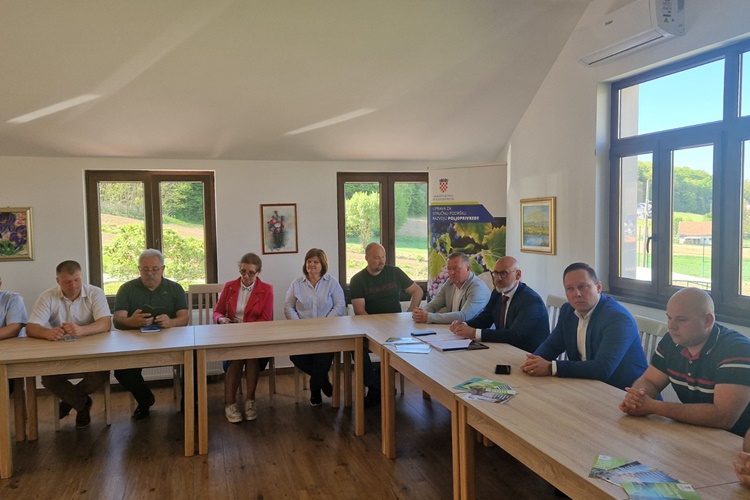 U Radoboju održana panel rasprava o razvoju poljoprivrede u Krapinsko-zagorskoj županiji