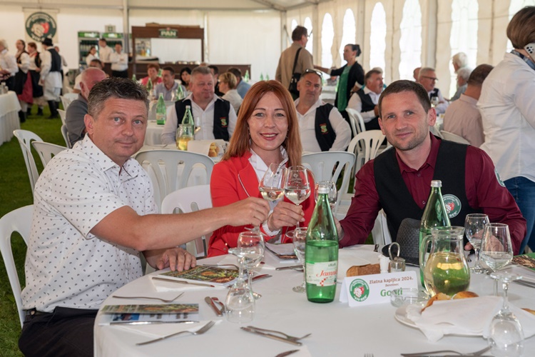 Održana Županijska izložba varaždinskog vinogorja, šampion izložbe - vino sauvignon Senka Boršćaka iz Črešnjeva