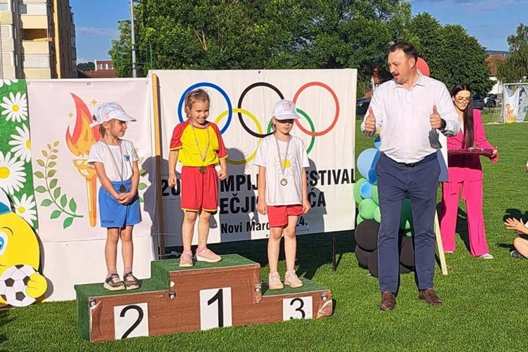 FOTO U Novom Marofu na jubilarnom 20. Olimpijskom festivalu dječjih vrtića sudjelovalo 220 djece