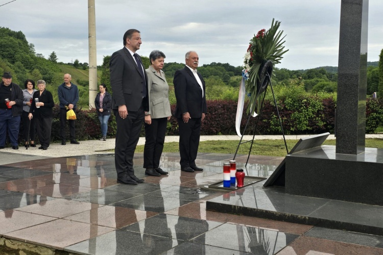 U Lepoglavi odana počast poginulim braniteljima povodom Dana državnosti