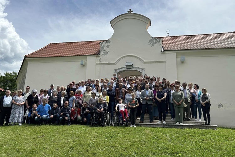 Na VI. Hodočašću osoba s invaliditetom u svetištu Majke Božje Gorske u Loboru sudjelovalo 200-tinjak hodočasnika