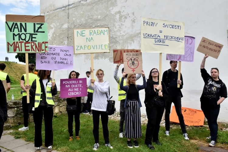 VARAŽDIN ZA SLOBODU: "Naše bake i majke dugo su se borile kako bismo mogle same odlučivati o svome tijelu! "Hod za život" je vraćanje u 19.stoljeće, zaustavimo to"