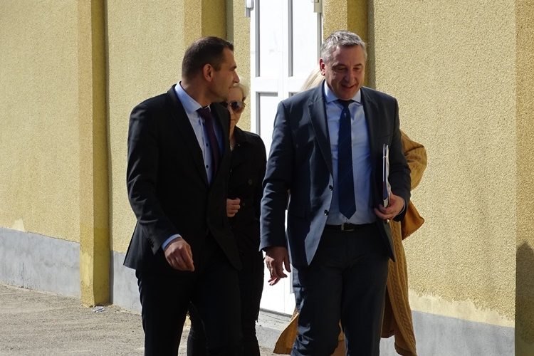 Ministar Štromar je sigurno zadovoljan – Sabor donio zakone za brže i jeftinije izdavanje građevinskih dozvola