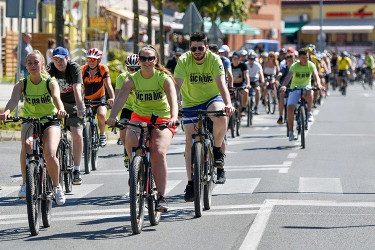 Marofski “Šic na bic” okupio više od 200 velikih i malih biciklista