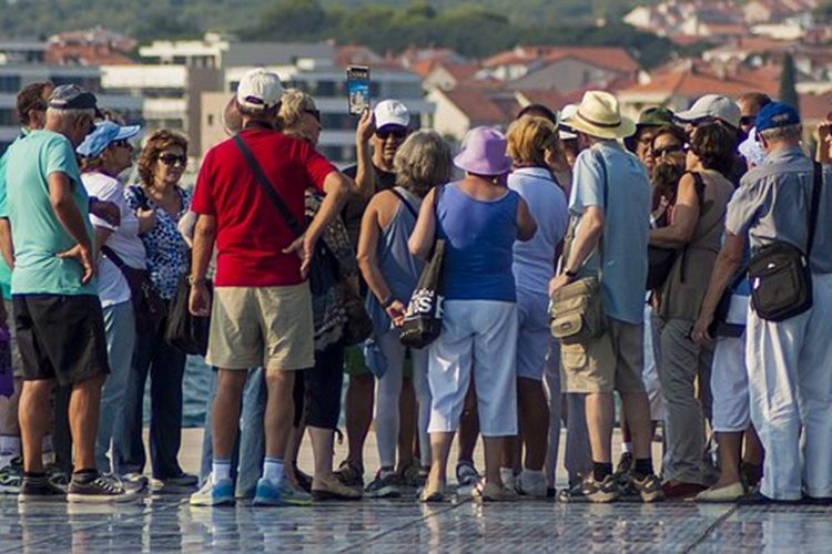 USUSRET SEZONI Hrvatska od turista neće tražiti cijepljenje, ali jednu stvar će morati imati