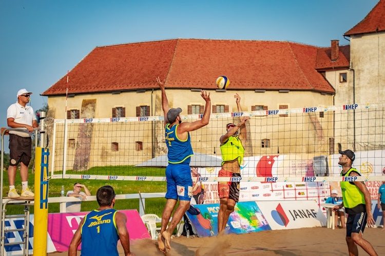 Prvenstvo Hrvatske u odbojci na pijesku u Đurđevcu osvojili igrači iz Srbije