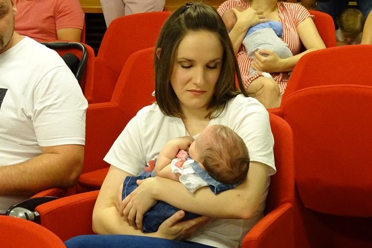 U Novom Marofu isplaćene naknade za 18 novorođenih beba – gradonačelnik Jenkač: Kod nas doista vrijedi izreka da su mladi budućnost!