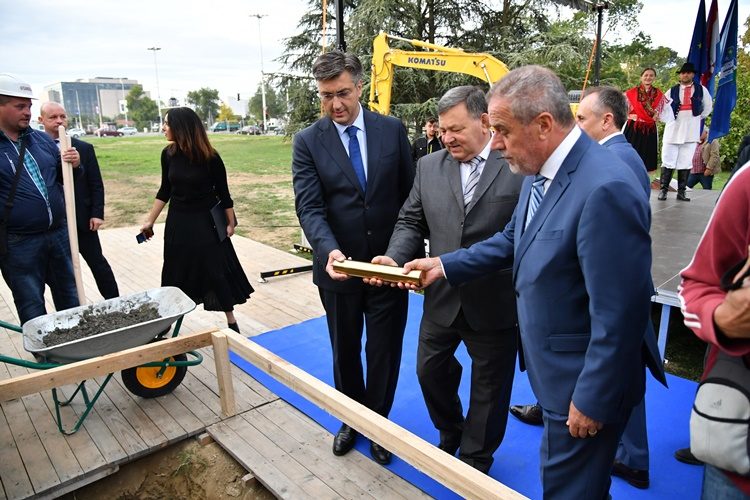 ZAGREB: Započeli radovi na izgradnji Spomenika domovini