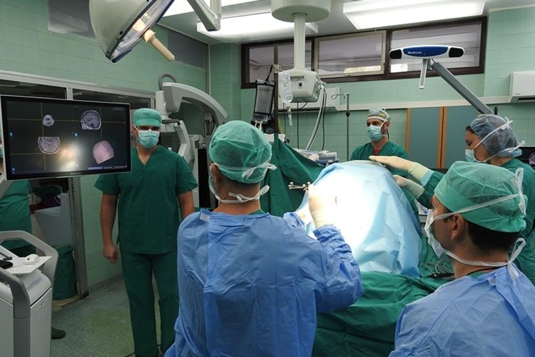 Varaždinska bolnica prati svjetske trendove – pri operaciji tumora mozga korišten novi neuronavigacijski uređaj