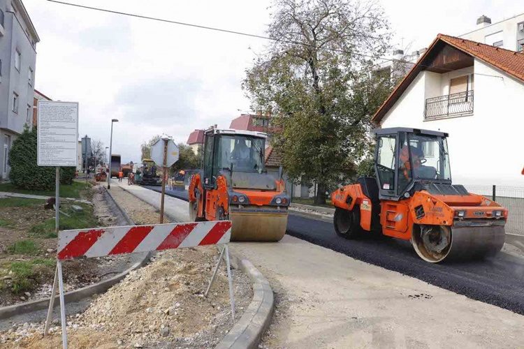 U Ivancu počelo asfaltiranje Gajeve ulice, u završnoj fazi modernizacijski radovi vrijedni 685.000 kuna