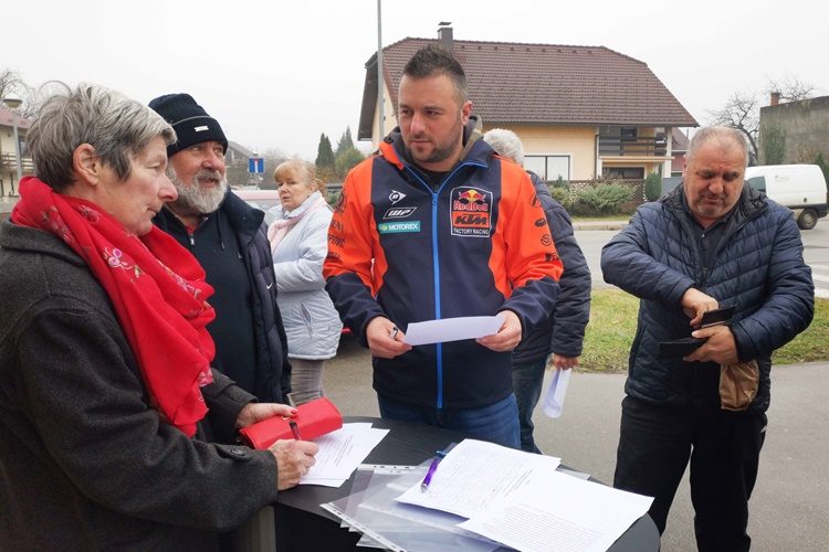 Građani Biškupca pokrenuli peticiju: „Neka preko sadašnjeg prijelaza SMRTI ubuduće prolazi pruga za ŽIVOT”