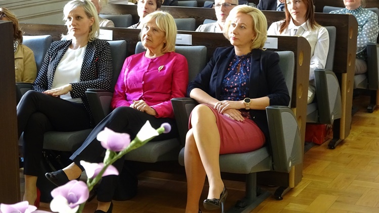 Povjerenstvo za ravnopravnost spolova Varaždinske županije: Razdoblje korona krize – novi izazov za nasilje u obitelji