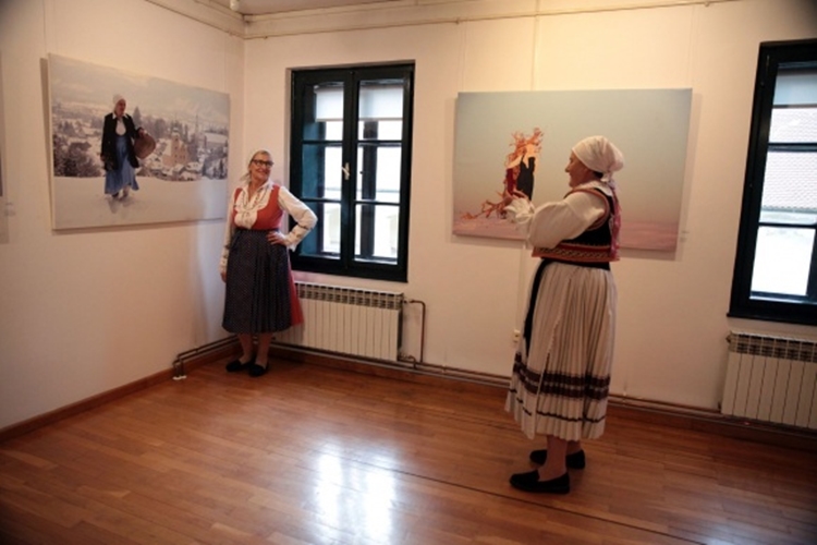 U galeriji Dvora Trakošćan otvorena izložba fotografija „Samo Samobor“